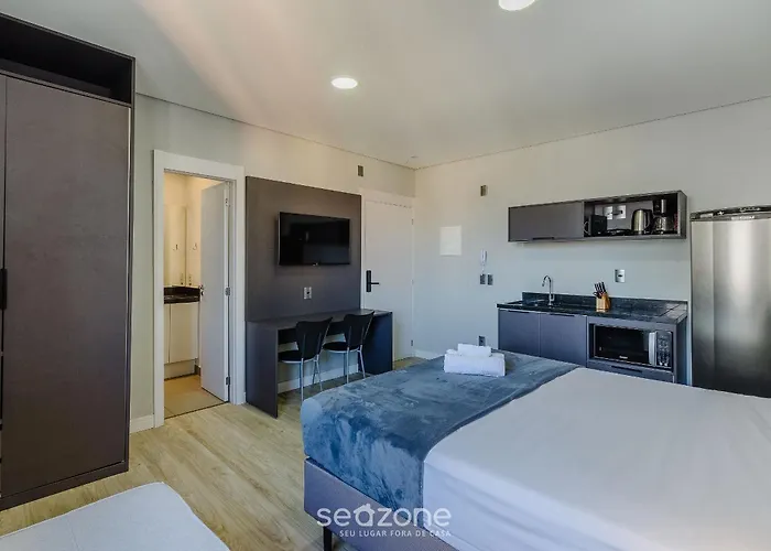 Cond. C/ Piscina Prox. Pq.redencao Tco1216 Apartment Porto Alegre